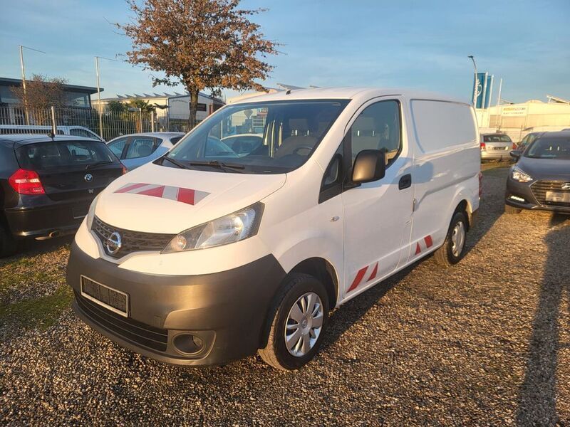 Weiß Gebraucht 2016 Nissan NV200 Comfort Van | 5.399 € (Guter Preis) - Bild 1/4