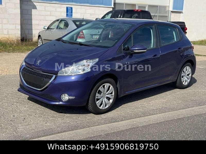 Blau Gebraucht 2015 Peugeot 208 Active Kleinwagen | 5.850 € (Fairer Preis) - Bild 1/4