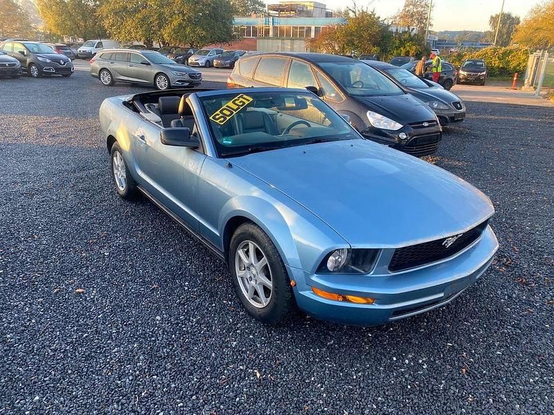 Gebraucht Ford Mustang 213 PS (156 kW) 2008 Blau Cabrio