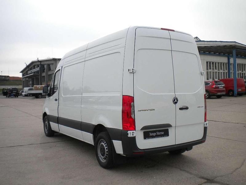 Gebraucht Mercedes Sprinter 150 PS (110 kW) 2024 Arktikweiß Van