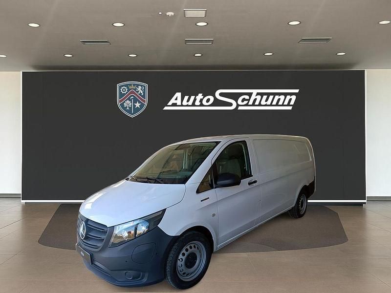 Weiß Gebraucht 2025 Mercedes e-Vito Van / Kleinbus | 37.498 € (Etwas zu teuer) - Bild 1/4