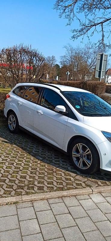 Second-hand Ford Focus SYNC Edition 125 CP (91 kW) 2013 Alb Break