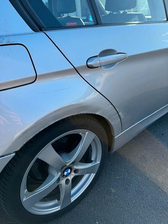 Gebraucht BMW 320 150 PS (110 kW) 2006 Silber Limousine