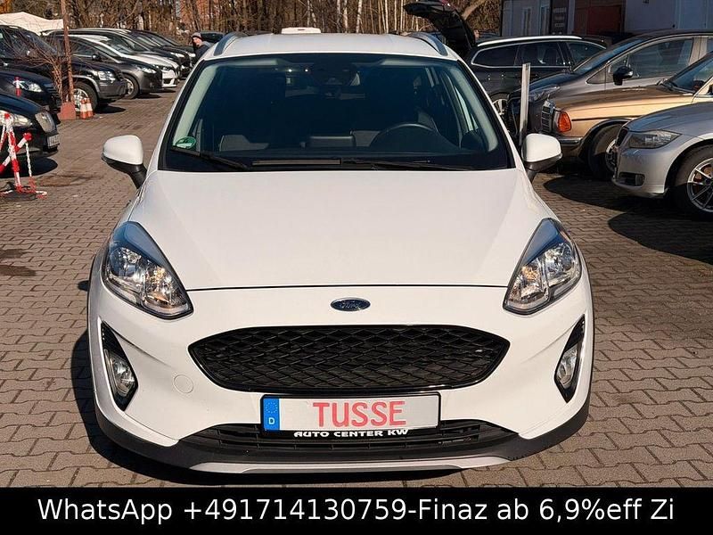 Gebraucht Ford Fiesta Active 101 PS (74 kW) 2019 Weiß Kleinwagen