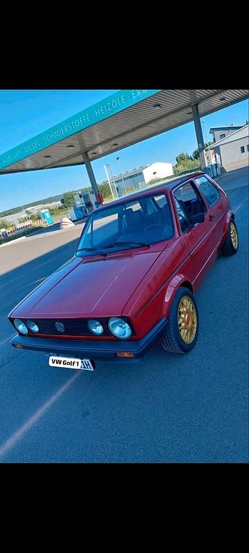 Rot Gebraucht 1981 VW Golf I GTI Kleinwagen | 18.345 € - Bild 1/4
