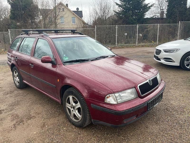 Gebraucht Skoda Octavia Ambiente 116 PS (85 kW) 2000 Rot Kombi