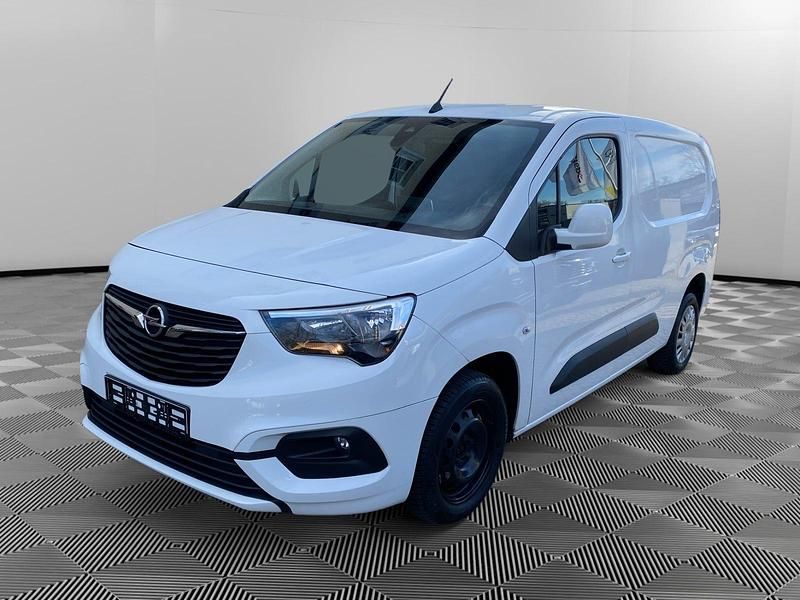Gebraucht Opel Combo Edition 130 PS (95 kW) 2020 Weiß Van / Kleinbus
