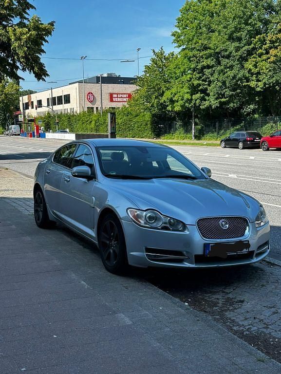 Silber Gebraucht 2008 Jaguar XF Premium Luxury Limousine | 6.500 € (Fairer Preis) - Bild 1/4