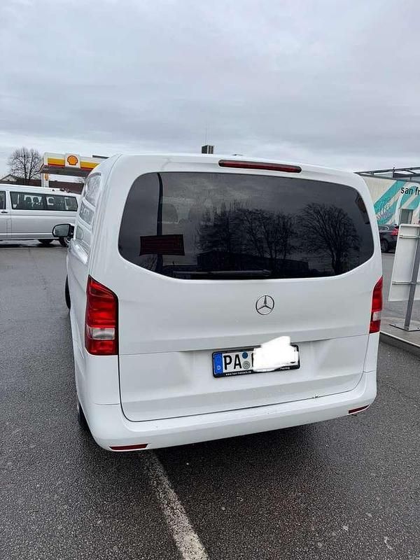 Gebraucht Mercedes Vito 114 PS (83 kW) 2017 Van