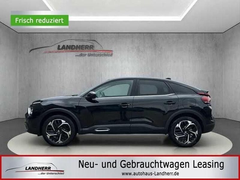Schwarz perla (metallic) Gebraucht 2024 Citroën C4 PureTech Limousine | 18.670 € (Guter Preis) - Bild 1/4