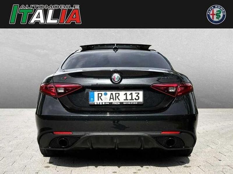 Gebraucht Alfa Romeo Giulia Veloce 209 PS (153 kW) 2020 Schwarz Limousine