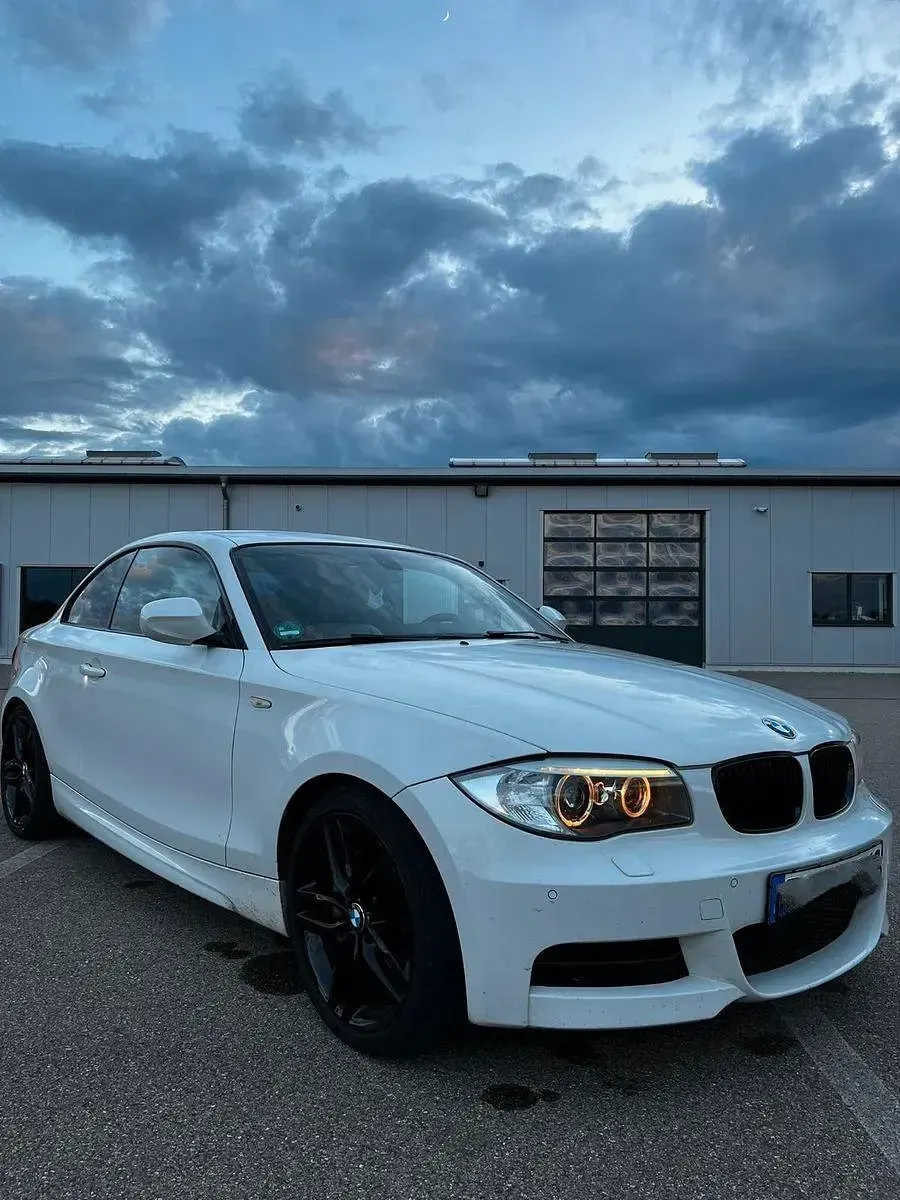 Gebraucht BMW 135 Coupé M Performance 306 PS (225 kW) 2012 Weiß Coupé