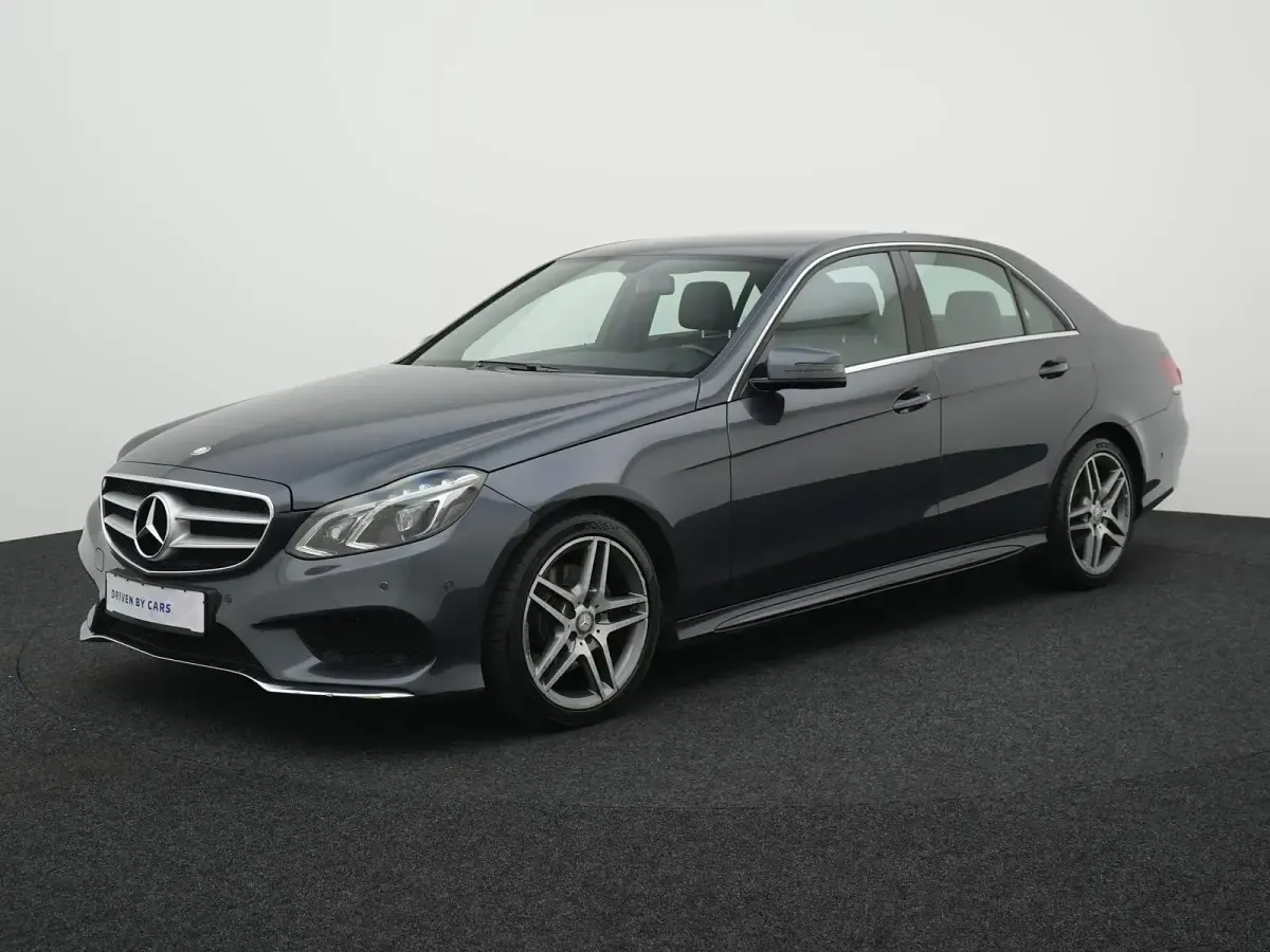 Gebraucht Mercedes E300 AMG line 231 PS (169 kW) 2015 Tenoritgrau  metalliclack Limousine
