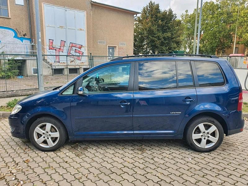 Blau Gebraucht 2008 VW Touran Van / Kleinbus | 6.800 € - Bild 1/4