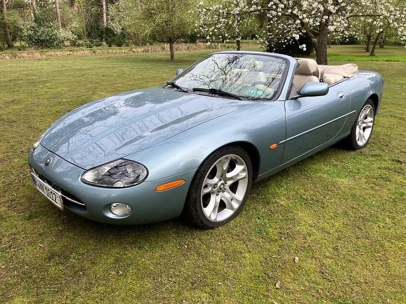 Occasion Jaguar XK8 298 ch (219 kW) 2003 Bleue Cabriolet