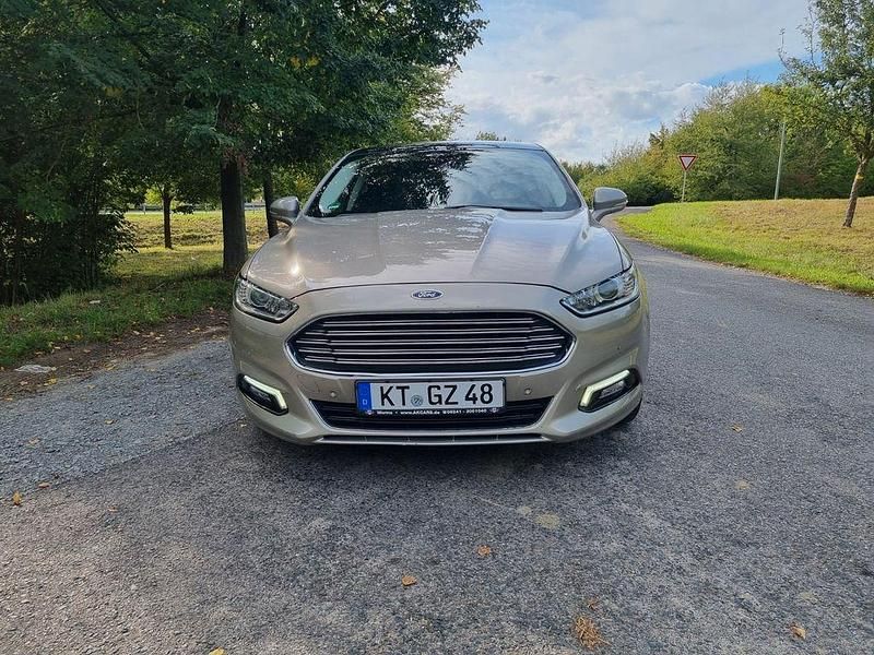 Grau Gebraucht 2016 Ford Mondeo Titanium Limousine | 11.400 € (Guter Preis) - Bild 1/4