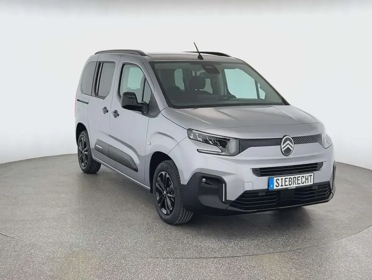 Neu Citroën Berlingo 131 PS (96 kW) 2026 Grau Van / Kleinbus
