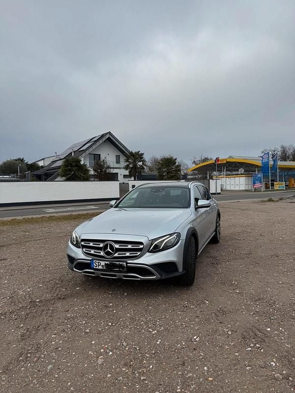 Gebraucht Mercedes E220 All-Terrain 194 PS (142 kW) 2017 Silber Kombi