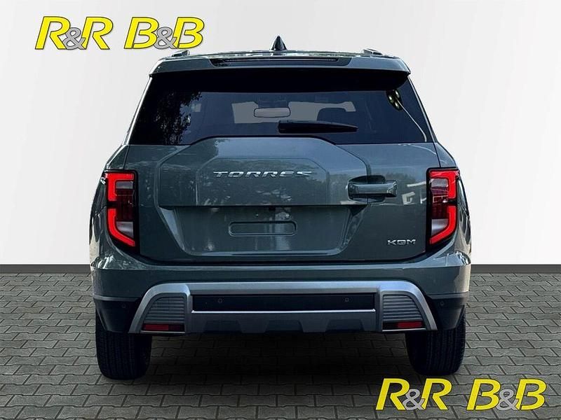 Neu KGM Torres 163 PS (119 kW) 2025 Grün SUV
