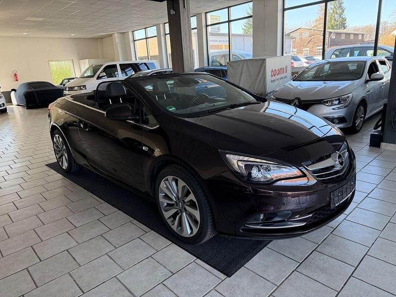 Gebraucht Opel Cascada Innovation 170 PS (125 kW) 2015 Braun Cabrio