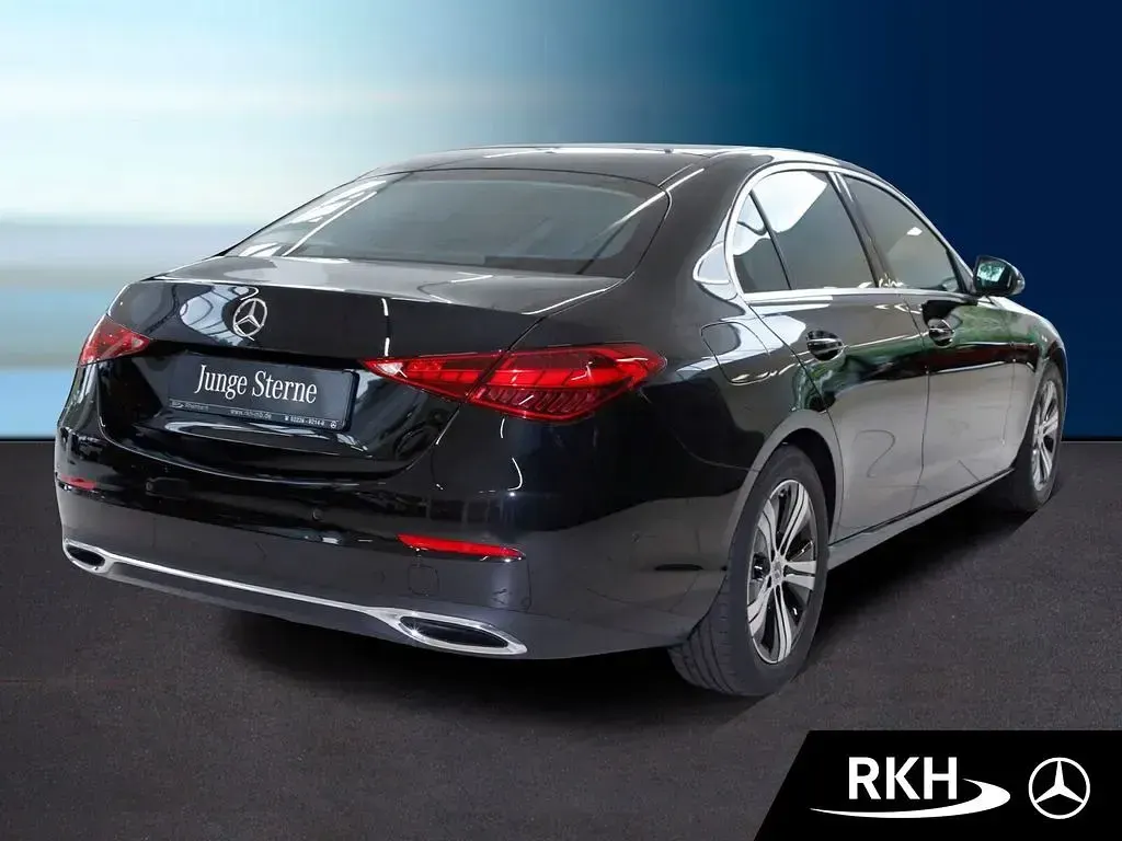 Gebraucht Mercedes C180 Advanced 170 PS (125 kW) 2025 Lack obsidianschwarz Limousine