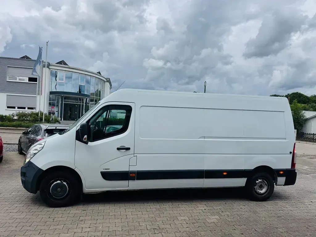 Gebraucht Opel Movano 170 PS (125 kW) 2017 Weiß Van / Kleinbus