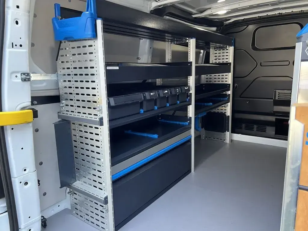 Gebraucht Ford Transit Custom 131 PS (96 kW) 2022 Weiß Van / Kleinbus