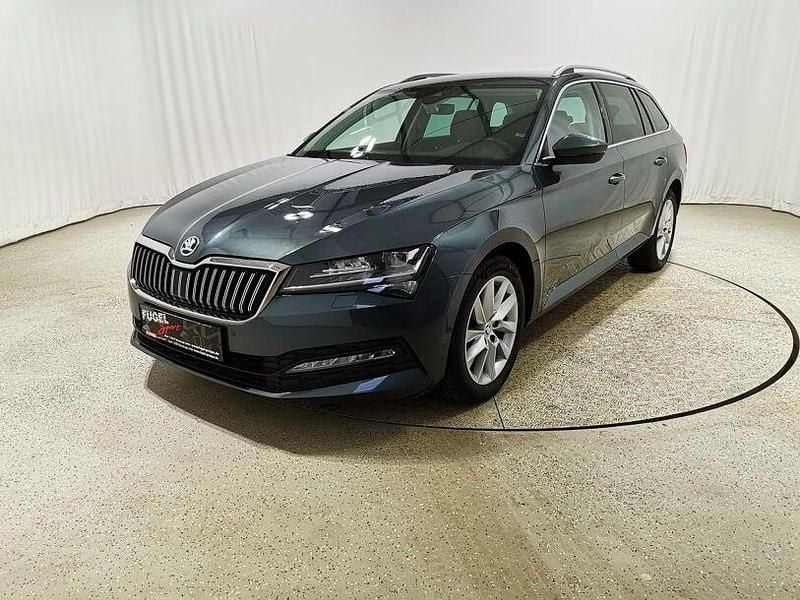 Gebraucht Skoda Superb Ambition 150 PS (110 kW) 2020 Quarzgrau metallic Kombi