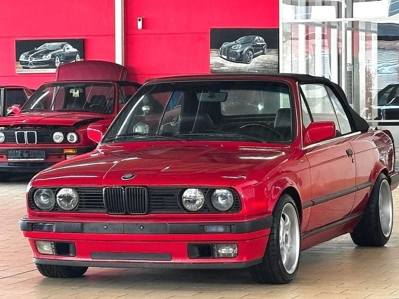 Rot Gebraucht 1988 BMW 325 Cabriolet Performance Cabrio | 13.850 € - Bild 1/4