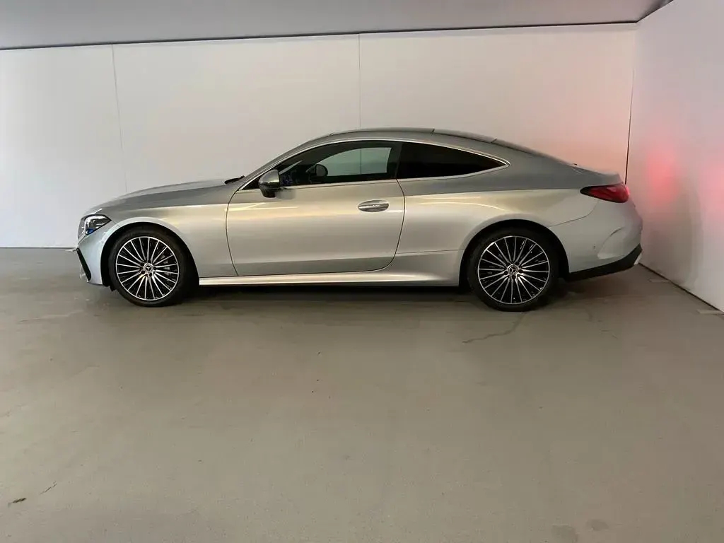 Gebraucht Mercedes CLE220 AMG 197 PS (144 kW) 2025 Metalliclack hightechsilber metallic Coupé