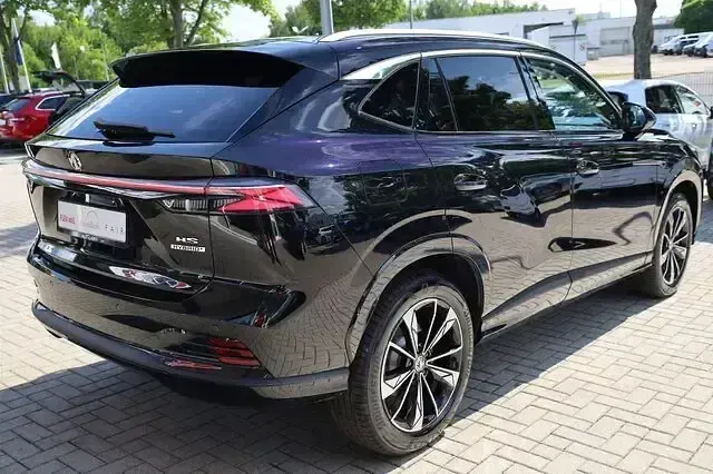 Neu MG HS Luxury 224 PS (164 kW) 2026 Pebbleblackmet. SUV