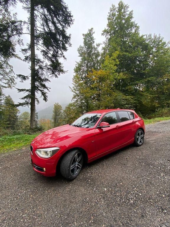 Gebraucht BMW 125 Sport Line 218 PS (160 kW) 2014 Rot Kleinwagen