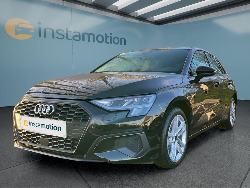 Gebraucht Audi A3 Sportback e-tron 204 PS (150 kW) 2023 Schwarz Kleinwagen