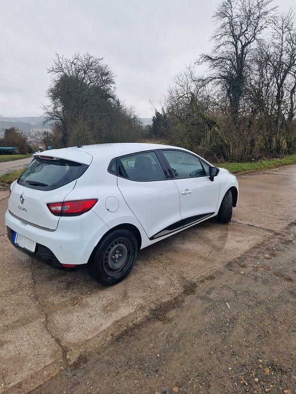 Gebraucht Renault Clio IV Initiale Paris 73 PS (53 kW) 2014 Weiß Limousine