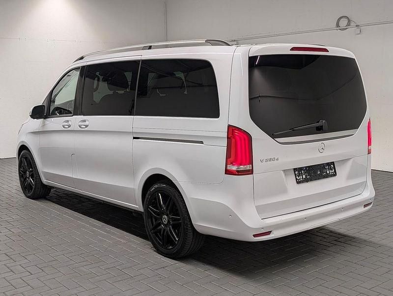 Gebraucht Mercedes V250 190 PS (139 kW) 2021 Bergkristallweiß metallic Van / Kleinbus