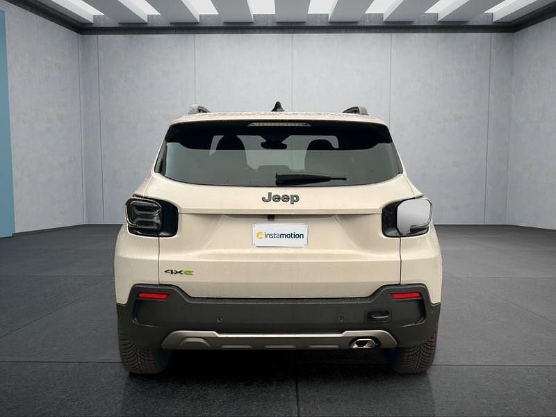 Neu Jeep Avenger 145 PS (106 kW) 2025 Grau SUV