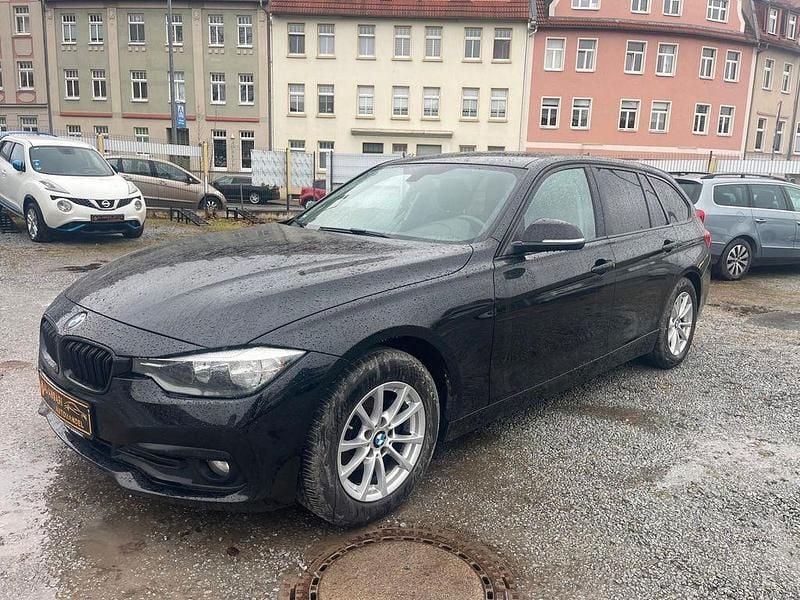 Gebraucht BMW 318 Advantage 136 PS (100 kW) 2016 Schwarz Kombi