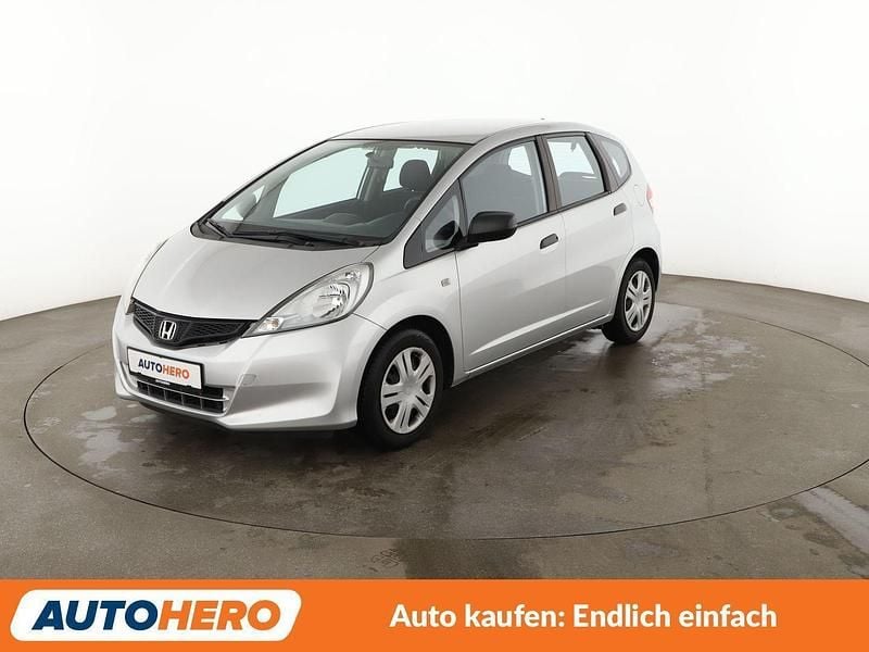 Grau Gebraucht 2015 Honda Jazz S Kleinwagen | 9.090 € (Fairer Preis) - Bild 1/3