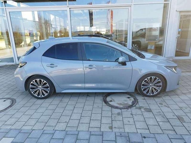 Gebraucht Toyota Corolla Team 116 PS (85 kW) 2020 Cement grey (metallic) Limousine