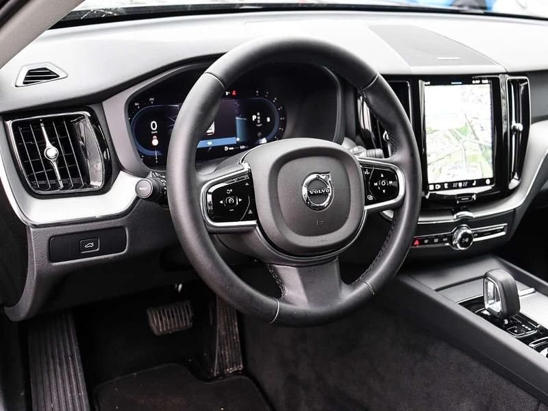 Gebraucht Volvo XC60 Plus 250 PS (183 kW) 2024 Schwarz SUV