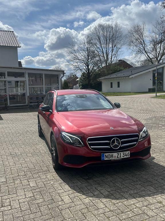 Gebraucht Mercedes E400 340 PS (250 kW) 2019 Rot Kombi