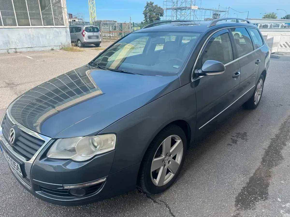 Gebraucht VW Passat 140 PS (102 kW) 2009 Grau Kombi