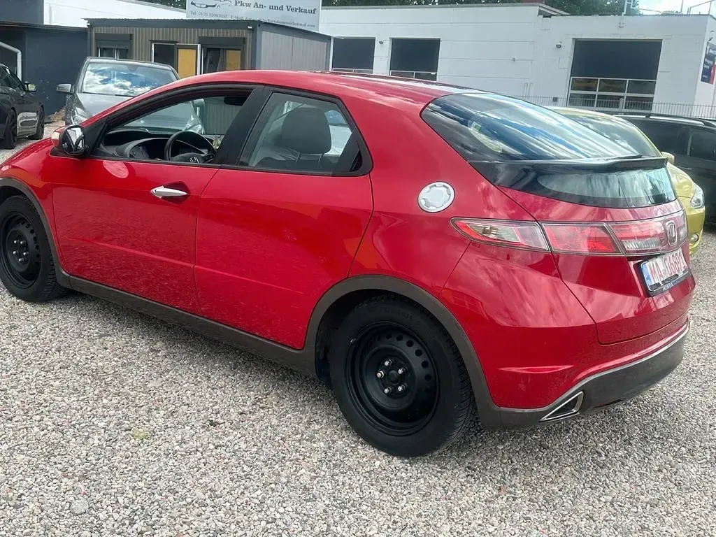 Gebraucht Honda Civic Comfort 99 PS (72 kW) 2009 Rot Limousine