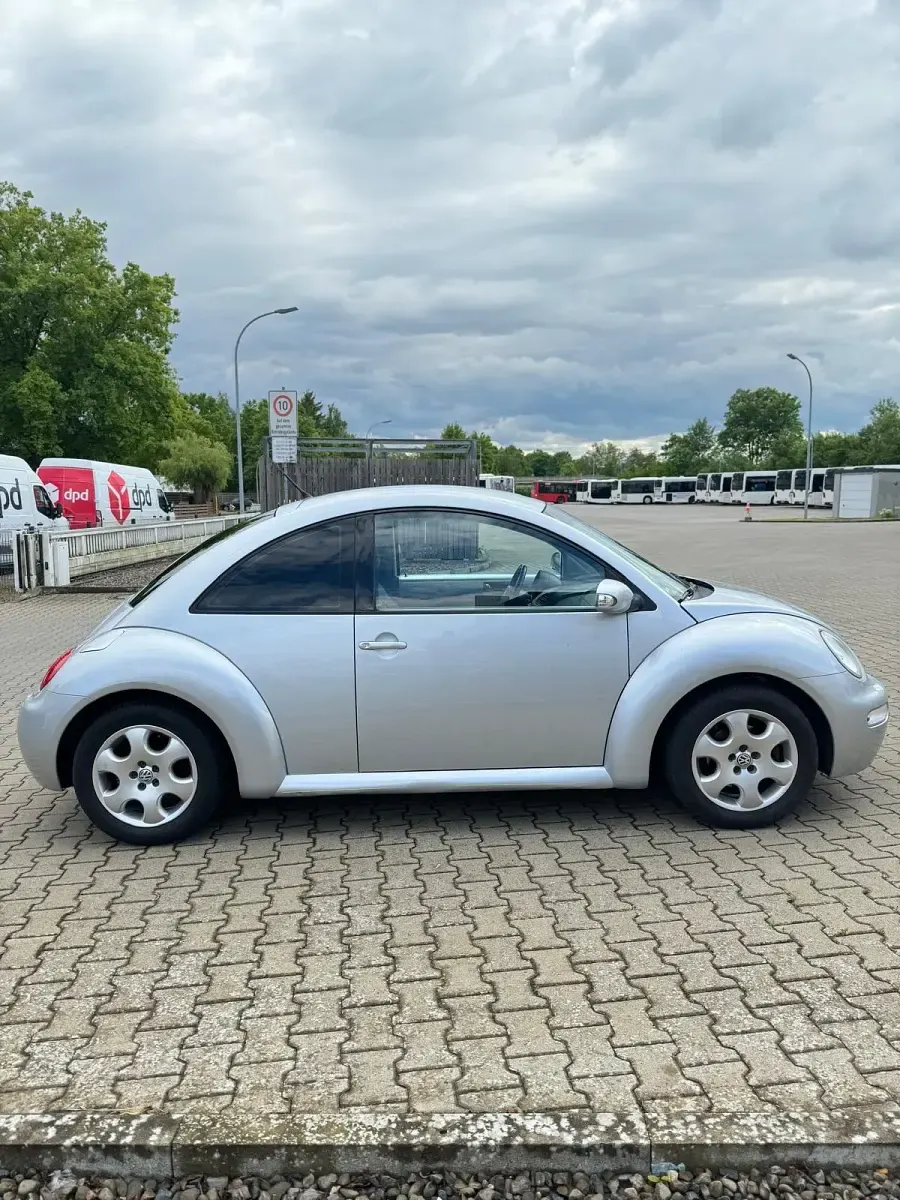 Gebraucht VW Beetle 55 PS (40 kW) 2003 Silber Kleinwagen