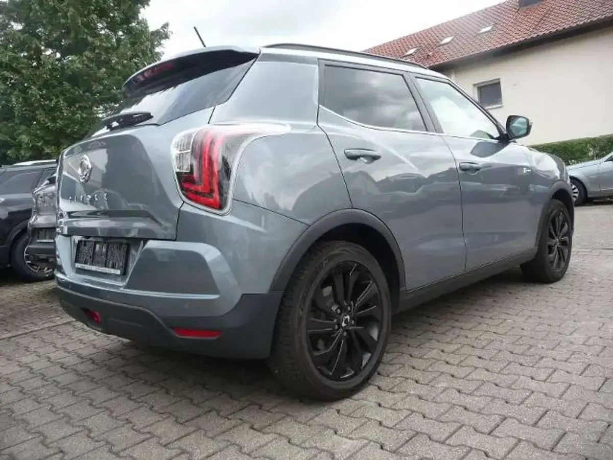 Gebraucht SsangYong Tivoli Sapphire 163 PS (119 kW) 2023 Grau SUV