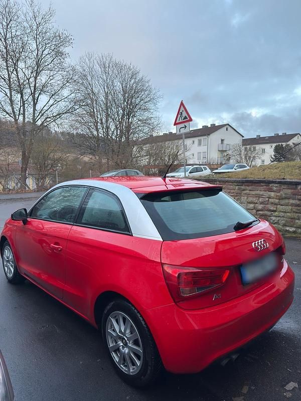 Gebraucht Audi A1 S-Line 122 PS (89 kW) 2011 Rot Kleinwagen