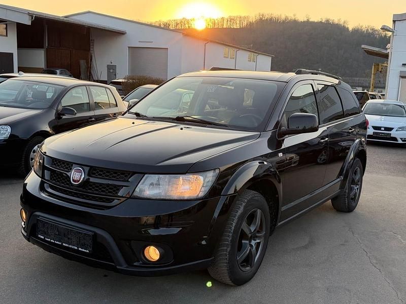 Gebraucht Fiat Freemont Black Code 170 PS (125 kW) 2014 Colore esterno (nero provocato SUV