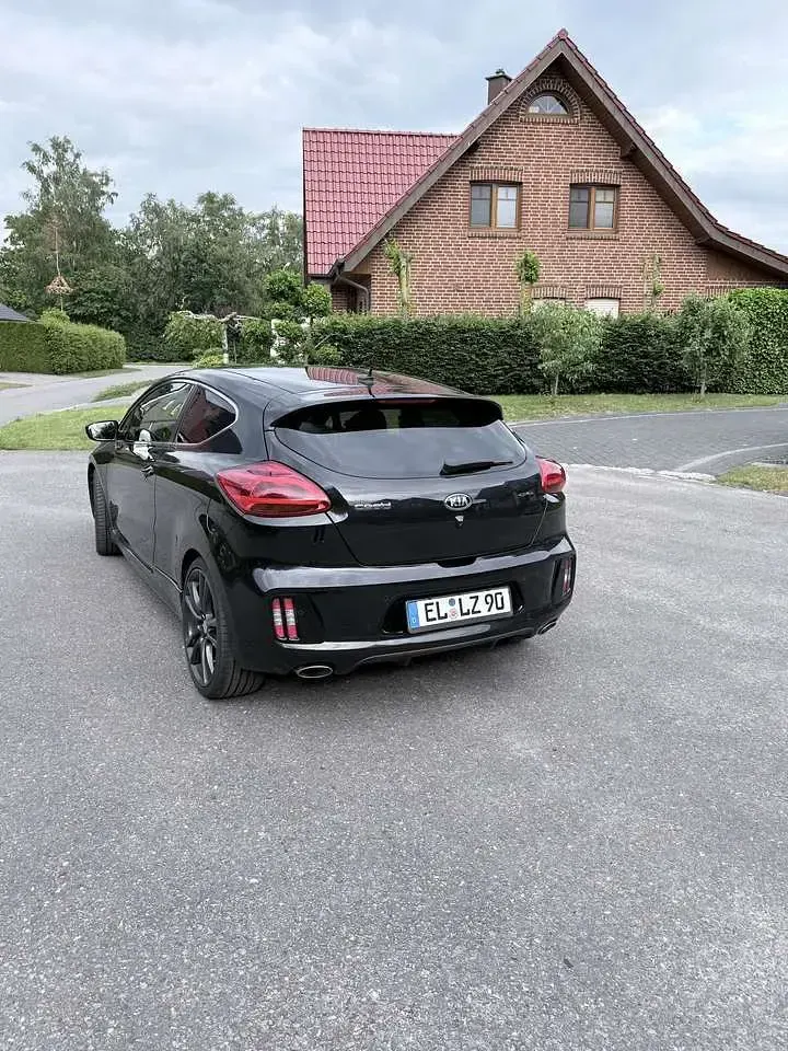 Gebraucht Kia Ceed GT-Line 136 PS (100 kW) 2016 Schwarz Kleinwagen