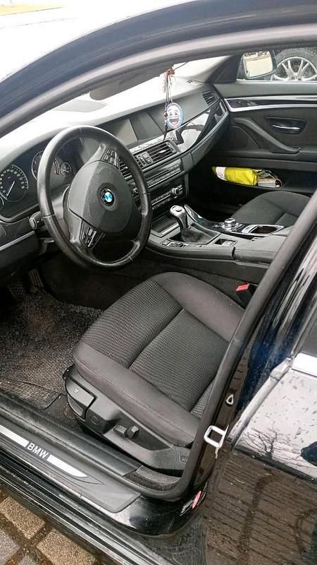 Second-hand BMW 520 184 CP (135 kW) 2018 Negru Break