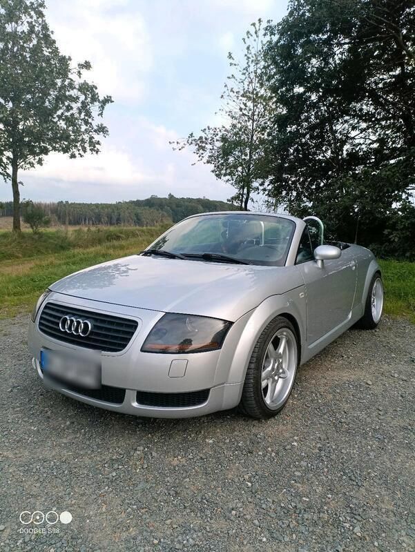 Silber Gebraucht 2000 Audi TT Roadster Cabrio | 8.900 € (Fairer Preis) - Bild 1/4